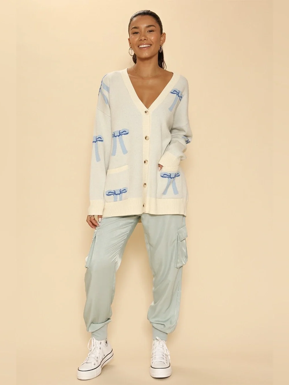 Miss Sparkling All Over Bow Oversized Knit Cardigan Size L in Blue - Picture 2 of 5